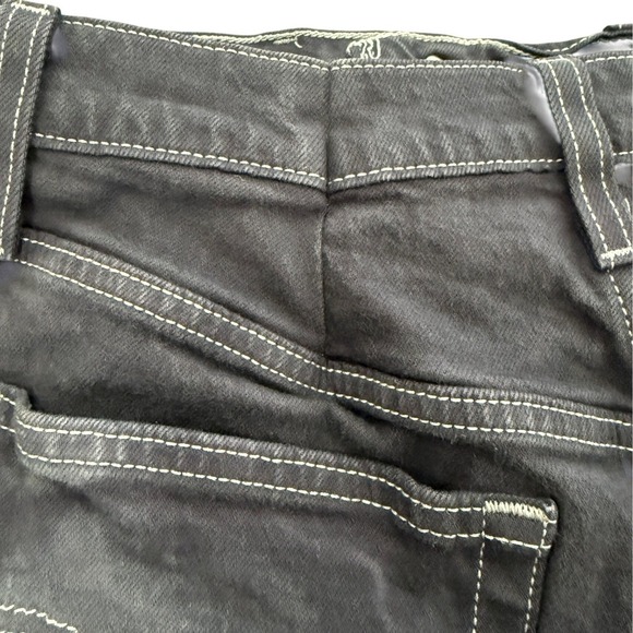 Levi Strauss Co 501 Cut Off Denim Shorts Black Frayed Hem Button Fly Women W28 - Picture 8 of 8